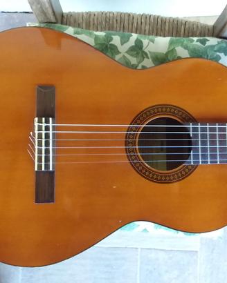 chitarra classica Yamaha G-228