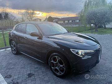 Alfa romeo Stelvio 2021