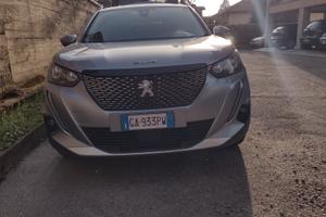 Peugeot 2008 diesel Allure navi pack
