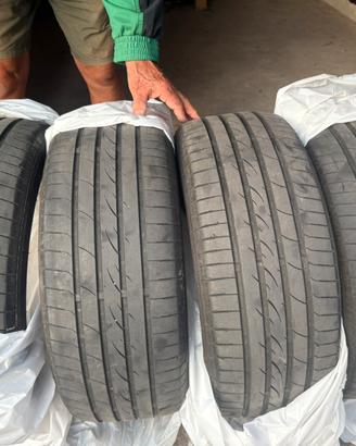Treno di gomme  estive 225/45 R17 94W