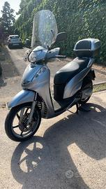 Honda SH 300