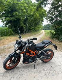 KTM Duke 390