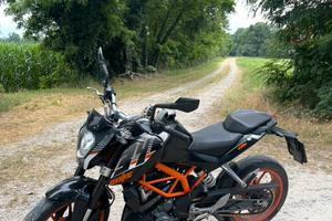 KTM Duke 390