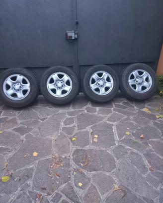 Pneumatici invernali e cerchioni Toyota Rav4 2006