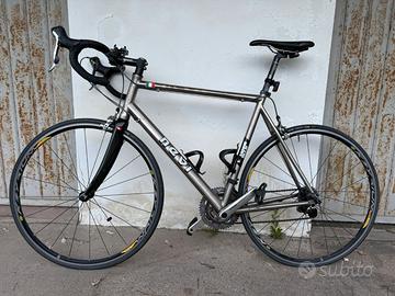 Bici da corsa NEVI Titanio 3Al-2.5V