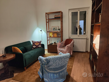 Stanza luminosa uso studio a Firenze