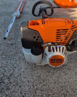 STIHL KM 131 R KOMBI + TAGLIASIEPI DECESPUGLIATORE