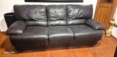 Divano pelle nero