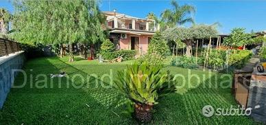 Appartanvilla con giardino Fondachello di Mascali