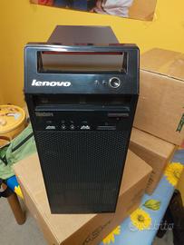 Computer fisso LENOVO I5 Windows 11