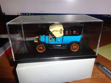 automodello RIO 1:43