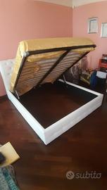 Letto matrimoniale  contenitore Mondoconvenienza
