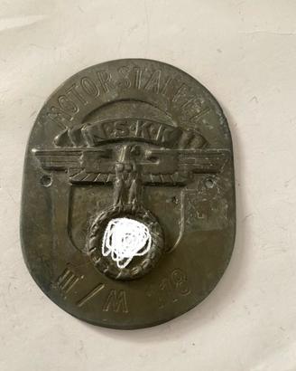 Un distintivo Motorstaffel N.S.K.K.