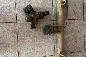 Gancio traino estraibile