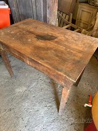 Tavolo in legno