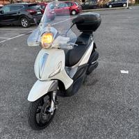 Beverly 350 Sport Touring