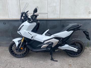 HONDA XADV