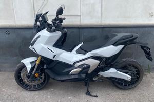 HONDA XADV