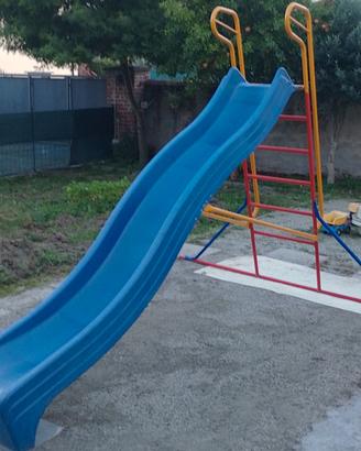 scivolo grande in resina