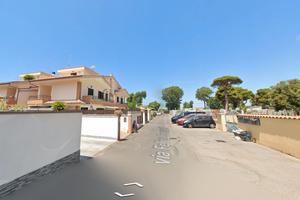 Fiumicino-Aranova monolocale con posto auto