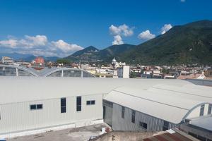 Capannone uso commerciale/deposito/artigianale