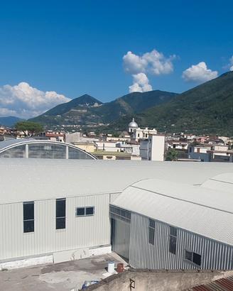 Capannone uso commerciale/deposito/artigianale