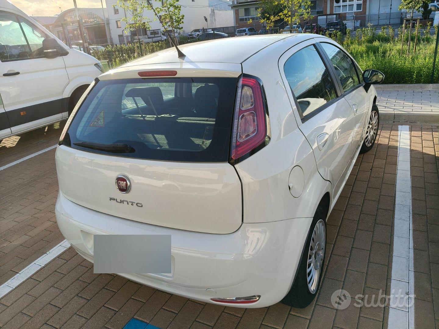 Fiat Punto 2013 photo 2