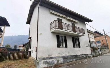 Immobile in asta di 208 m² a Sesto Calende