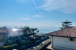 Scogliera bivani discesa mare e p.auto