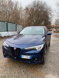 Alfa Romeo Stelvio 2.2 t Executive Q4 210cv Blu