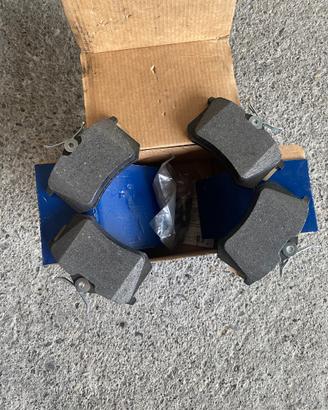 BOSCH 0 986 461 769 Kit pastiglie freni