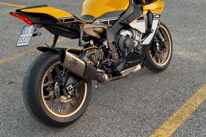 YAMAHA R1 60th anniversario