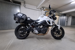 Bmw f800r