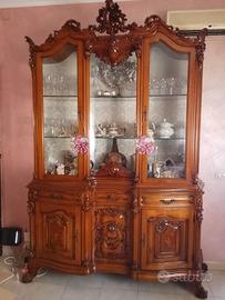 Vetrina stile barocco