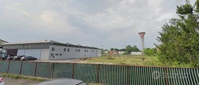 Immobile di 2019 m² con 5 locali a Forlì