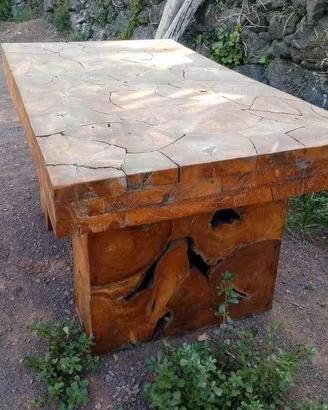 Tavolo in radice Teak