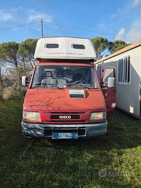 Camion trasporto cavalli 