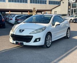 Peugeot 207 1.6 8V HDi 112CV CC Féline