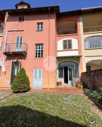 CASA SEMINDIPENDENTE A RONCO BIELLESE