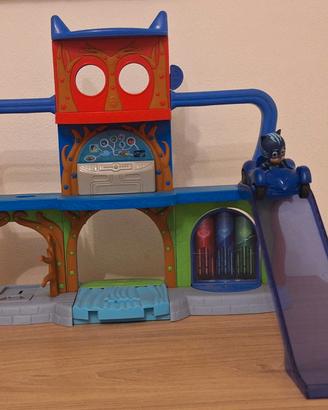 Quartier Generale PJ Masks Super Pigiamini + Gatto