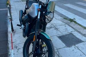 Moto Guzzi V7 stone centenario 2021