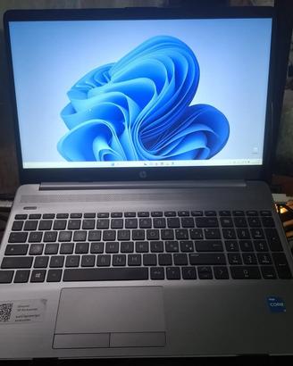 Notebook HP 250 G8 – 16GB RAM + SSD NVMe 512GB