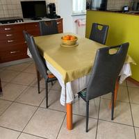 Tavolo cucina in legno