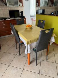 Tavolo cucina in legno