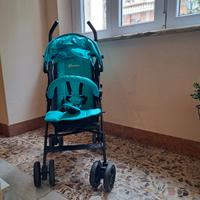 Passeggino richiudibile ad ombrello