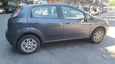 FIAT PUNTO EVO 2013 SOLO PER RICAMBI