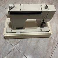Macchina da cucire Necchi 558