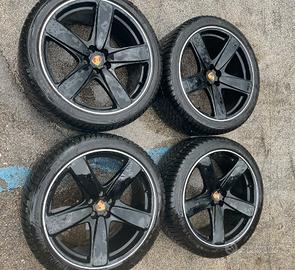 CERCHI E GOMME PORSCHE MACAN