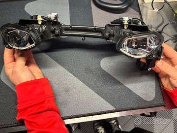 fari Yamaha R1 2020-25 