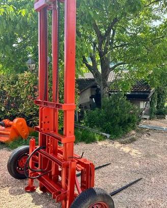 Muletto forche fieno e gabbia sollevamento
